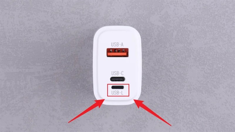 Độc lạ củ sạc có đầu sạc Lightning Độc lạ củ sạc có đầu sạc Lightning