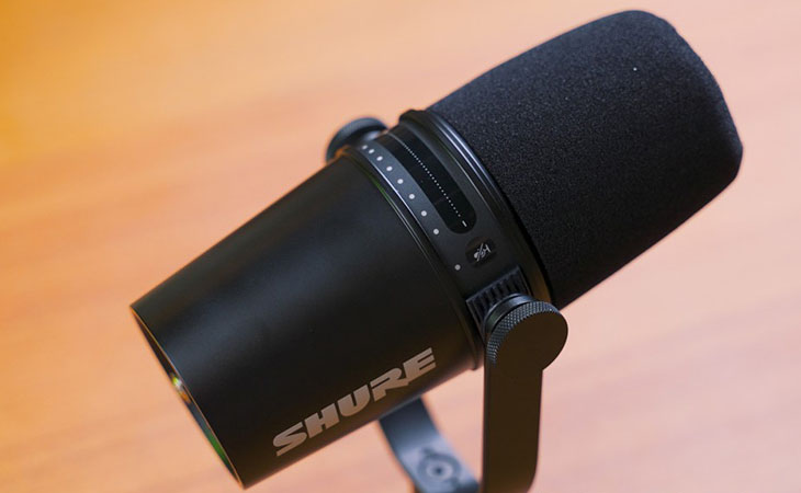 Micro có dây Shure MV7 X có giá bán 6.600.000 VNĐ (thông tin cập nhật tháng 04/2023)