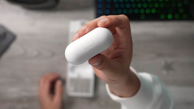 Trên tay Sony WF-C700N: Ngoài hình nhỏ nhắn, chất âm hay cùng pin lớn có thể nghe nhạc đến 10 tiếng Trên tay Sony WF-C700N: Ngoài hình nhỏ nhắn, chất âm hay cùng pin lớn có thể nghe nhạc đến 10 tiếng