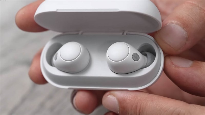 Trên tay Sony WF-C700N: Ngoài hình nhỏ nhắn, chất âm hay cùng pin lớn có thể nghe nhạc đến 10 tiếng Trên tay Sony WF-C700N: Ngoài hình nhỏ nhắn, chất âm hay cùng pin lớn có thể nghe nhạc đến 10 tiếng