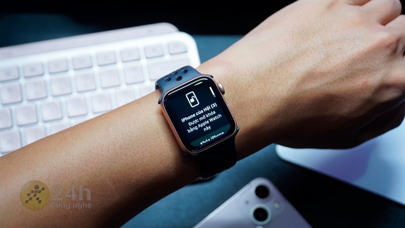 Tốc độ mở khóa iPhone bằng Apple Watch thực sự rất nhanh.