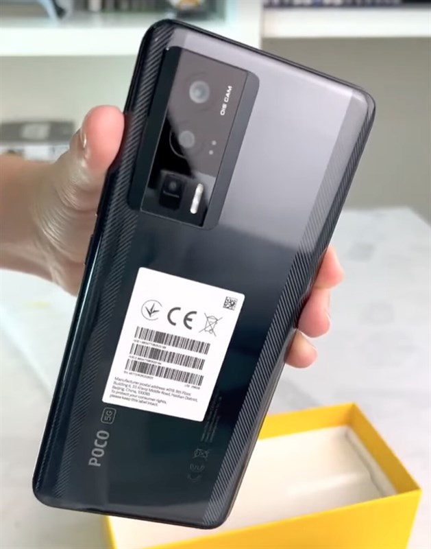 Mặt sau Poco F5 Pro