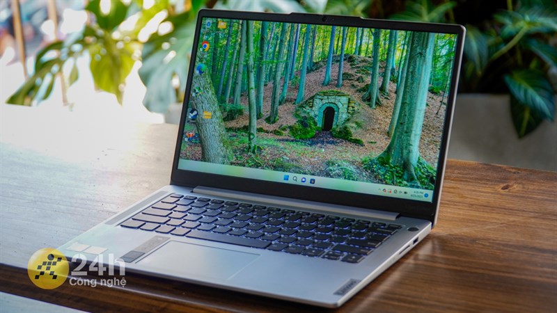 Laptop Lenovo IdeaPad Slim 5 Light 14ABR8 R5 - laptop chip Ryzen 5 tốt