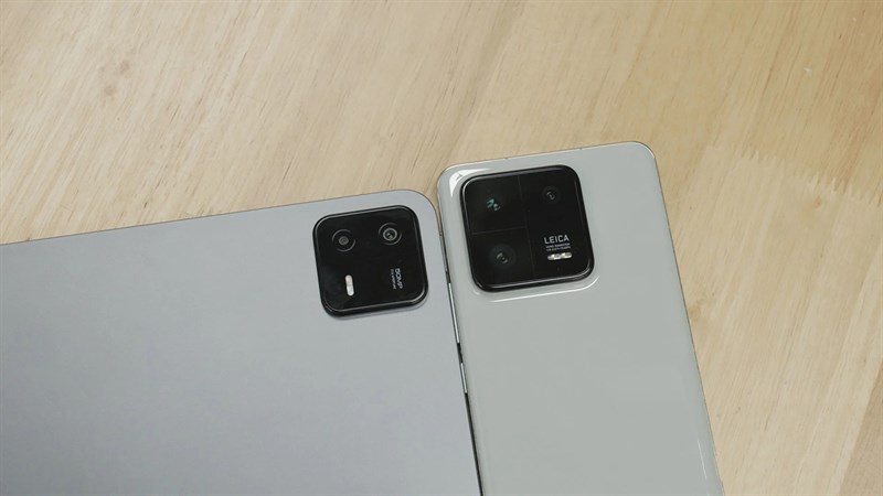 Cụm camera của Xiaomi Pad 6 Pro năm nay được thiết kế rất đẹp và tinh tế Cụm camera của Xiaomi Pad 6 Pro năm nay được thiết kế rất đẹp và tinh tế