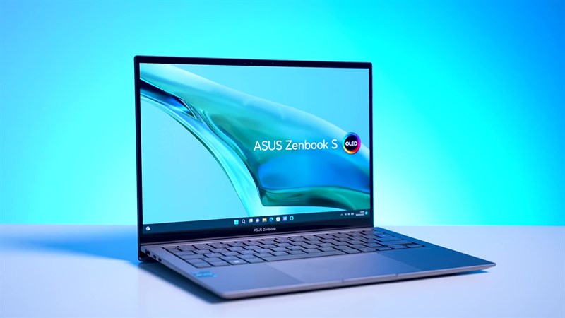 ASUS Zenbook S 13 OLED (2023) cấu hình tốt.