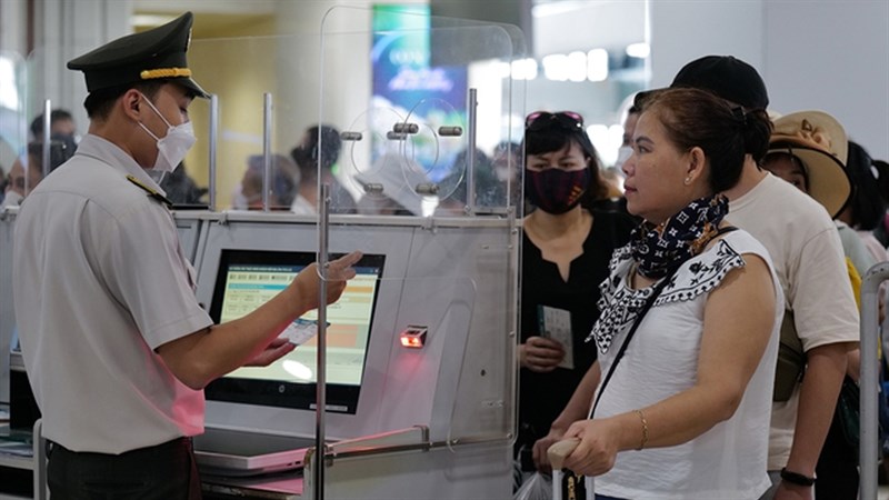 Sử dụng VNeID thay giấy tờ khi đi máy bay