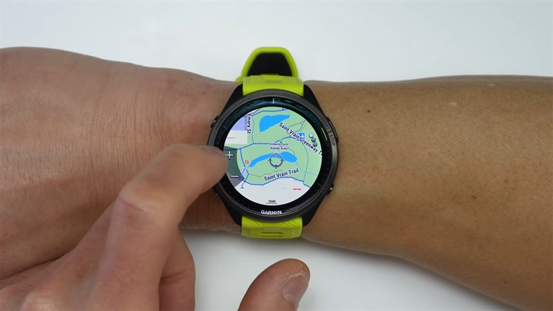 Khả năng định vị của Garmin Foreruner 965 là một trong những điểm nổi bật nhất