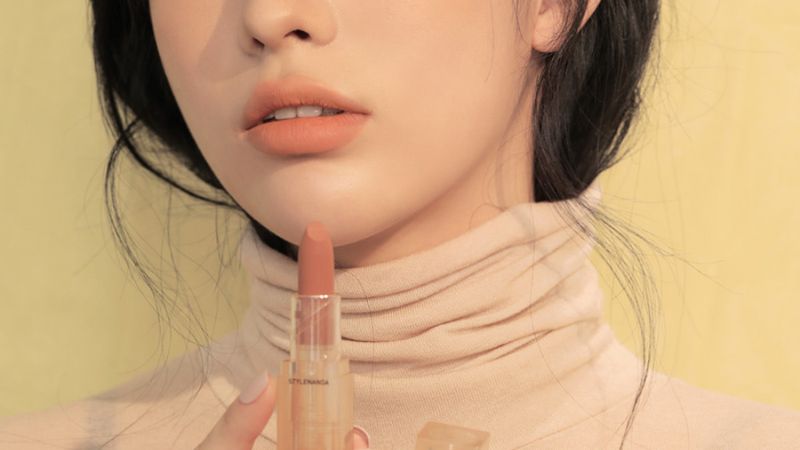 Choose high-quality matte lipstick