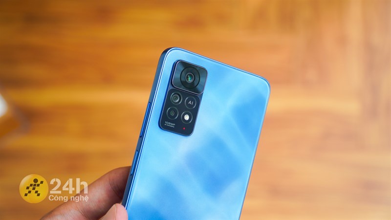 Redmi Note 11 Pro 5G sở hữu hệ thống 3 camera ở mặt lưng Redmi Note 11 Pro 5G sở hữu hệ thống 3 camera ở mặt lưng