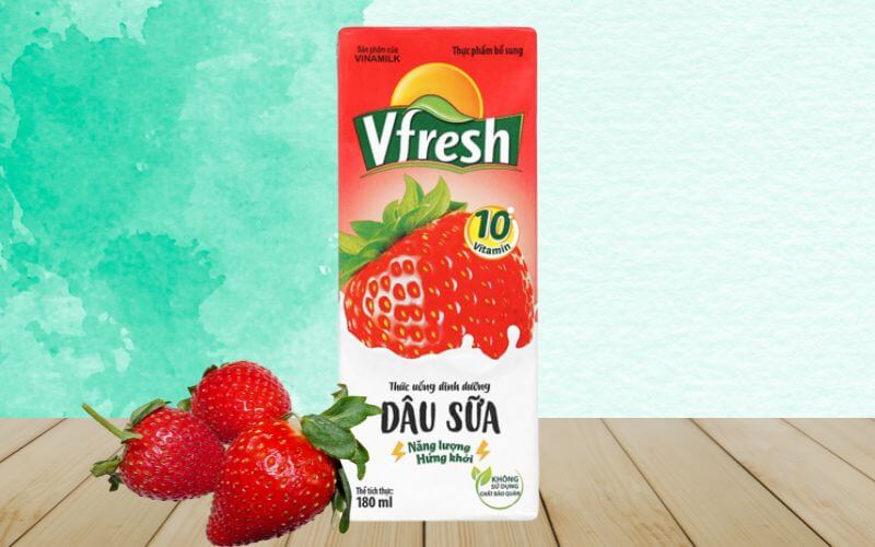 Vfresh smoothie dâu sữa là một trong ba hương vị mới nhất của dòng sản phẩm Vfresh