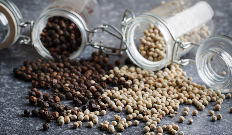 Giá tiêu hôm nay 6/5/2023: Tăng 3 ngày liên tiếp, tiêu xuất khẩu tăng mạnh