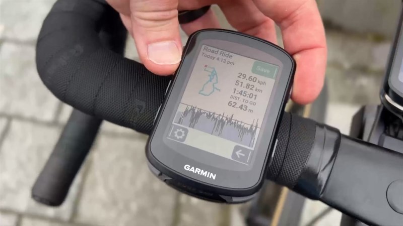 Garmin Edge 540 có ngoại hình nhỏ gọn như một chiếc đồng hồ cầm tay