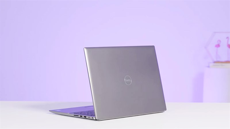Sale đã đời - mua laptop Dell Vostro giá cực hời chỉ từ 14.99 triệu đồng
