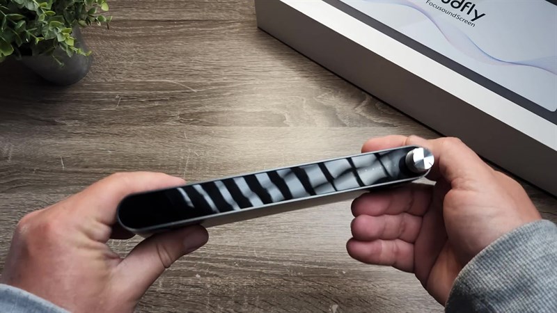 Mặt trước của driver.