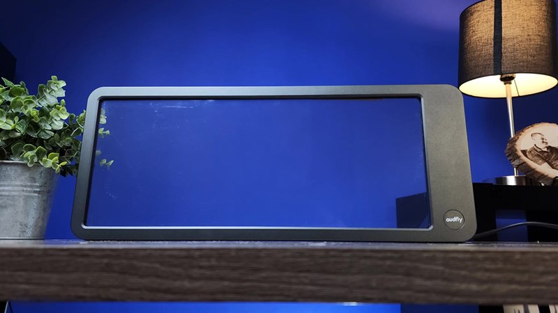 Focusound Glass tạo ra hiệu ứng âm thanh toàn dải và trải nghiệm âm thanh không gian đắm chìm 360° cho người nghe.