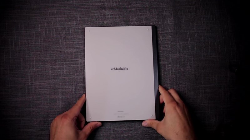 Mặt sau của Remarkable 2.