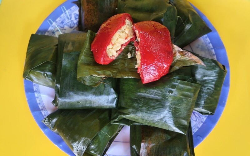 Bánh gấc Hải Dương là một món ăn truyền thống của vùng đất Ninh Giang, Hải Dương.