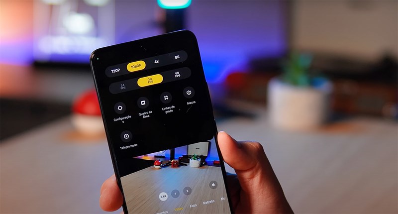 Thiết bị còn có thể mang đến những tấm hình chất lượng với camera 64 MP