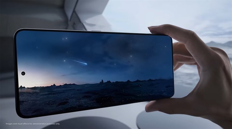 Thiết bị còn được trang bị dung lượng RAM lên đến 12 GB