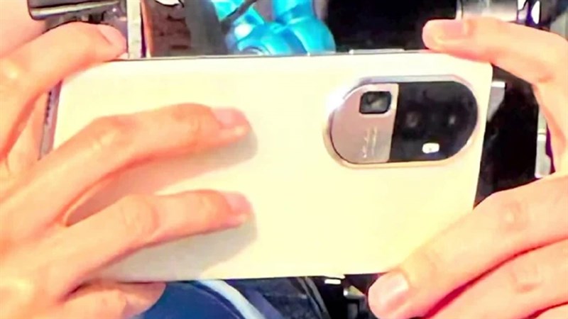 Rò rỉ ảnh thực tế của OPPO Reno10 Pro+