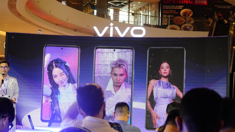 Toàn cảnh sự kiện ra mắt Vivo V27e: Tỏa Sáng Hào Quang cả ngày lẫn đêm Toàn cảnh sự kiện ra mắt Vivo V27e: Tỏa Sáng Hào Quang cả ngày lẫn đêm