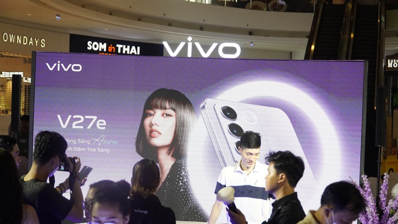 Toàn cảnh sự kiện ra mắt Vivo V27e: Tỏa Sáng Hào Quang cả ngày lẫn đêm Toàn cảnh sự kiện ra mắt Vivo V27e: Tỏa Sáng Hào Quang cả ngày lẫn đêm