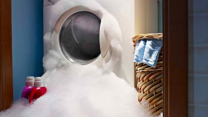 Hazards when the washing machine foams