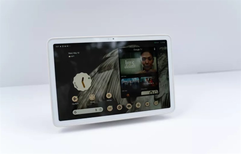 Mặt trước của Google Pixel Tablet được thiết kế với độ dày các cạnh vừa phải.