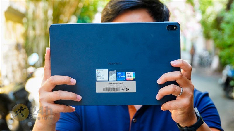 Huawei Matebook E 2022 sở hữu cấu hình tốt. Huawei Matebook E 2022 sở hữu cấu hình tốt.