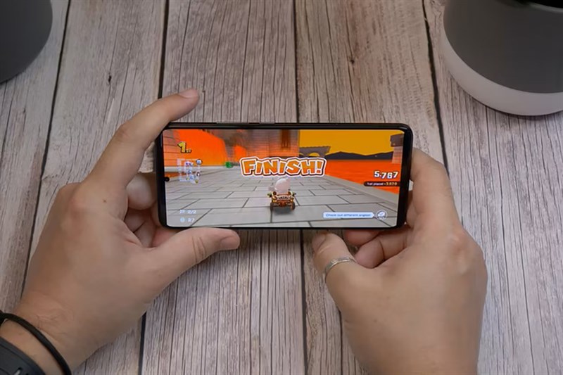 Với Snapdragon 8+ Gen 1 thì POCO F5 Pro có thể chiến tốt mọi tựa game hiện nay Với Snapdragon 8+ Gen 1 thì POCO F5 Pro có thể chiến tốt mọi tựa game hiện nay