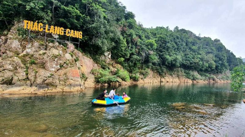 Lang Cang Waterfall