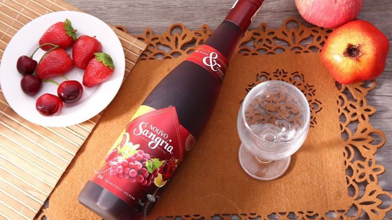 Rượu vang đỏ Nouvo Sangria 7% chai 750ml