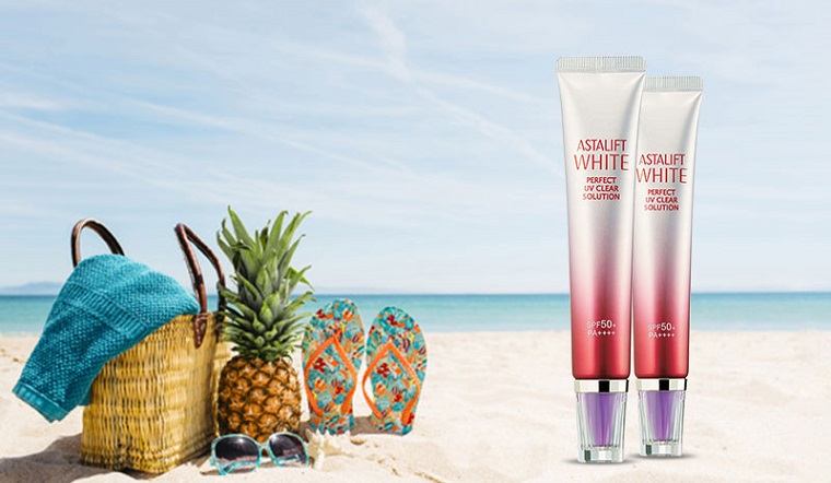 Review kem chống nắng Astalift D-UV Clear White Solution SPF50PA++++ 
