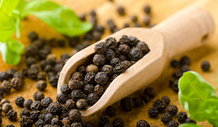 Giá tiêu hôm nay 16/5/2023: Tiếp tục tăng ngày thứ 2 liên tiếp