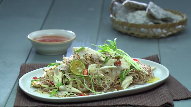 Pocket how to make super delicious jellyfish chicken salad with lemongrass, forget the way home