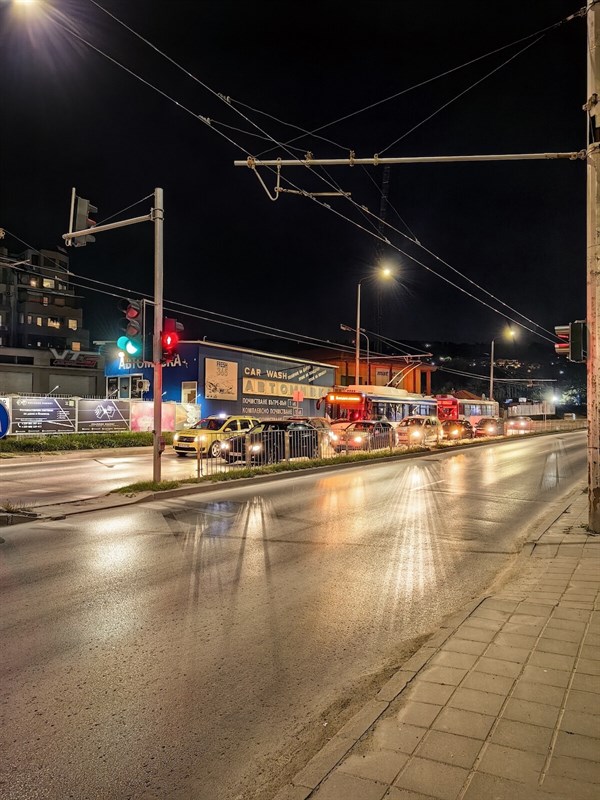 Ảnh chụp đêm từ Huawei Mate X3