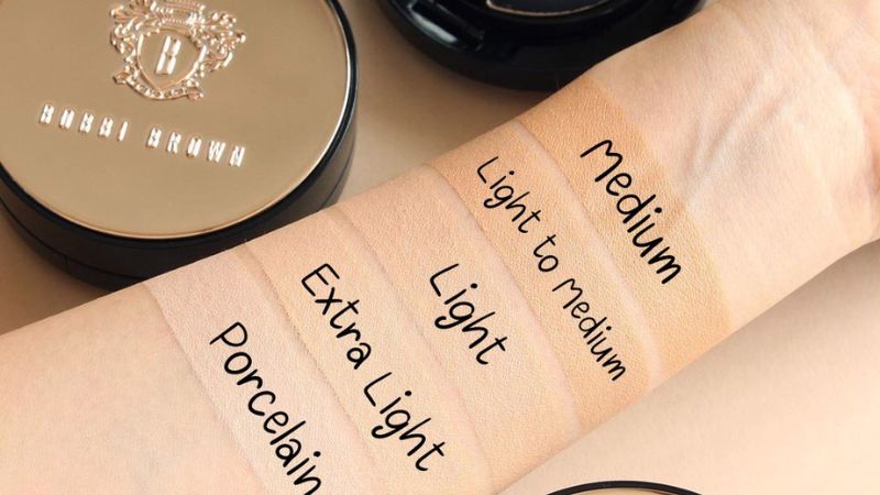 Cách chọn tone màu cushion Bobbi Brown phù hợp