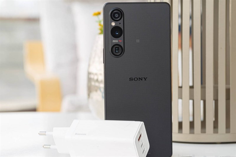 Đánh giá Sony Xperia 1 V: Hiệu năng mạnh mẽ ấn tượng, công nghệ camera mới cho chất lượng ảnh tốt