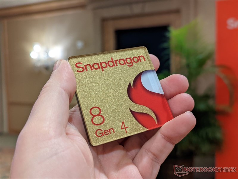 Snapdragon 8 Gen 4 bị rò rỉ thông tin cho thấy hiệu năng mạnh gấp 3 lần Snapdragon 8 Gen 3