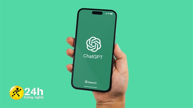 NÓNG: ChatGPT chính thức được phát hành miễn phí trên iPhone