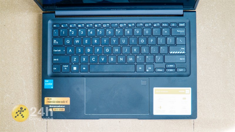 ASUS Vivobook 14 A1405VA sở hữu bàn phím layout 75% quen thuộc ASUS Vivobook 14 A1405VA sở hữu bàn phím layout 75% quen thuộc
