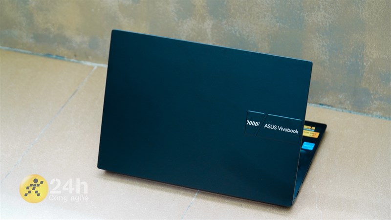Thiết kế ASUS Vivobook 14 A1405VA mang lại cảm giác bền bỉ cho người dùng Thiết kế ASUS Vivobook 14 A1405VA mang lại cảm giác bền bỉ cho người dùng