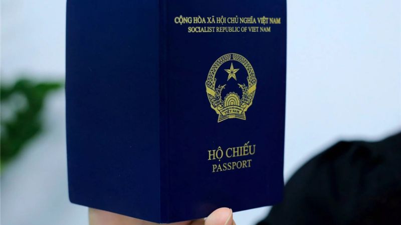 Hộ chiếu công vụ là gì? Ai được cấp hộ chiếu công vụ