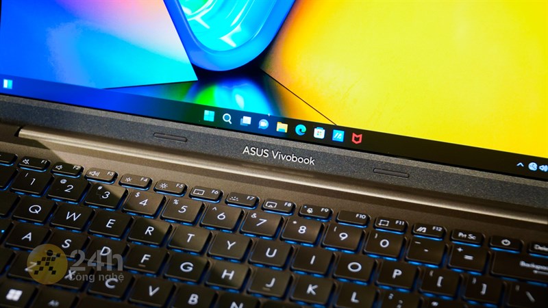 Viên pin 63 Wh trên ASUS Vivobook 14X OLED (2023) cho thời lượng sử dụng tốt. Viên pin 63 Wh trên ASUS Vivobook 14X OLED (2023) cho thời lượng sử dụng tốt.