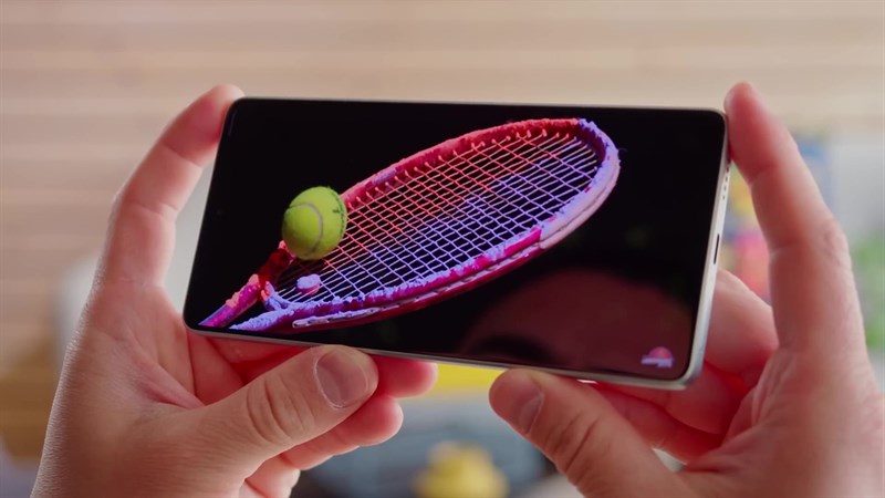 Độ chính xác màu sắc trên màn hình của POCO F5 cũng rất ấn tượng.