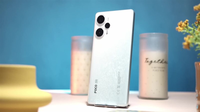 Xiaomi đã mang đến sự hấp dẫn đặc biệt trong thiết kế của POCO F5.