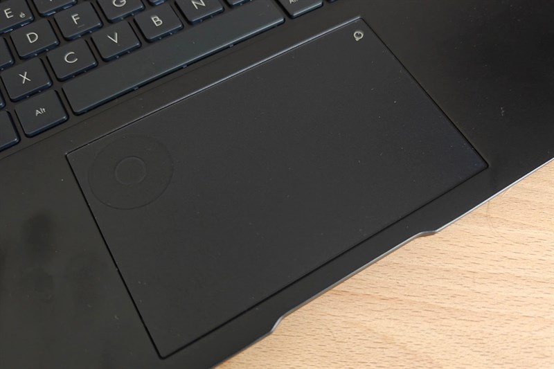 DialPad là một điểm nhấn trên ASUS Zenbook Pro 14 OLED (2023)