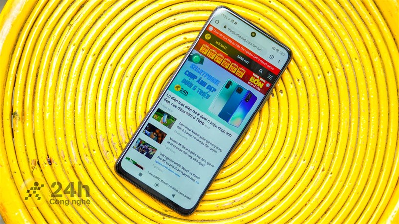 Hãy kiểm tra trong Cài đặt để biết cập nhật đã tới thiết bị mình chưa nhé! Hãy kiểm tra trong Cài đặt để biết cập nhật đã tới thiết bị mình chưa nhé!