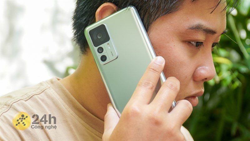 Thiết kế của Xiaomi 12T khá cuốn hút, phù hợp với bất kỳ đối tượng người dùng nào Thiết kế của Xiaomi 12T khá cuốn hút, phù hợp với bất kỳ đối tượng người dùng nào