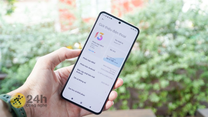 Xiaomi 12T có mặt trước hiện đại, nghiêng về khả năng giải trí Xiaomi 12T có mặt trước hiện đại, nghiêng về khả năng giải trí